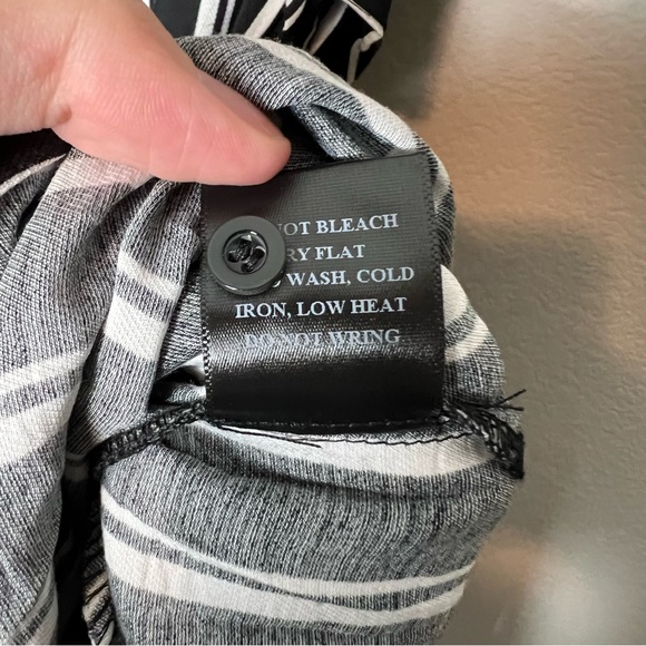 NWT Dress Forum striped short sleeve button-up dress - Picture 7 of 7